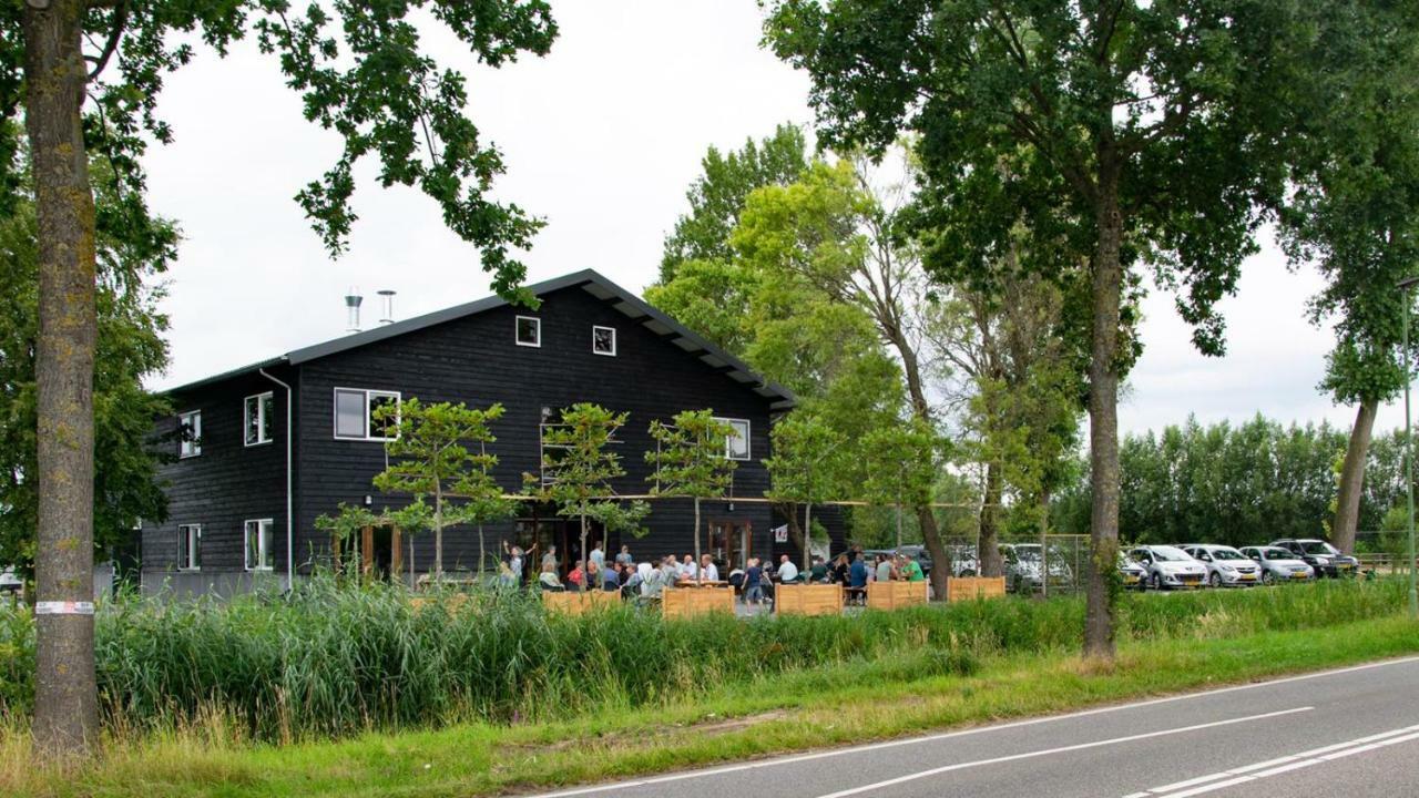 De La Rue Pipowagens Hotel Sleeuwijk Exterior foto